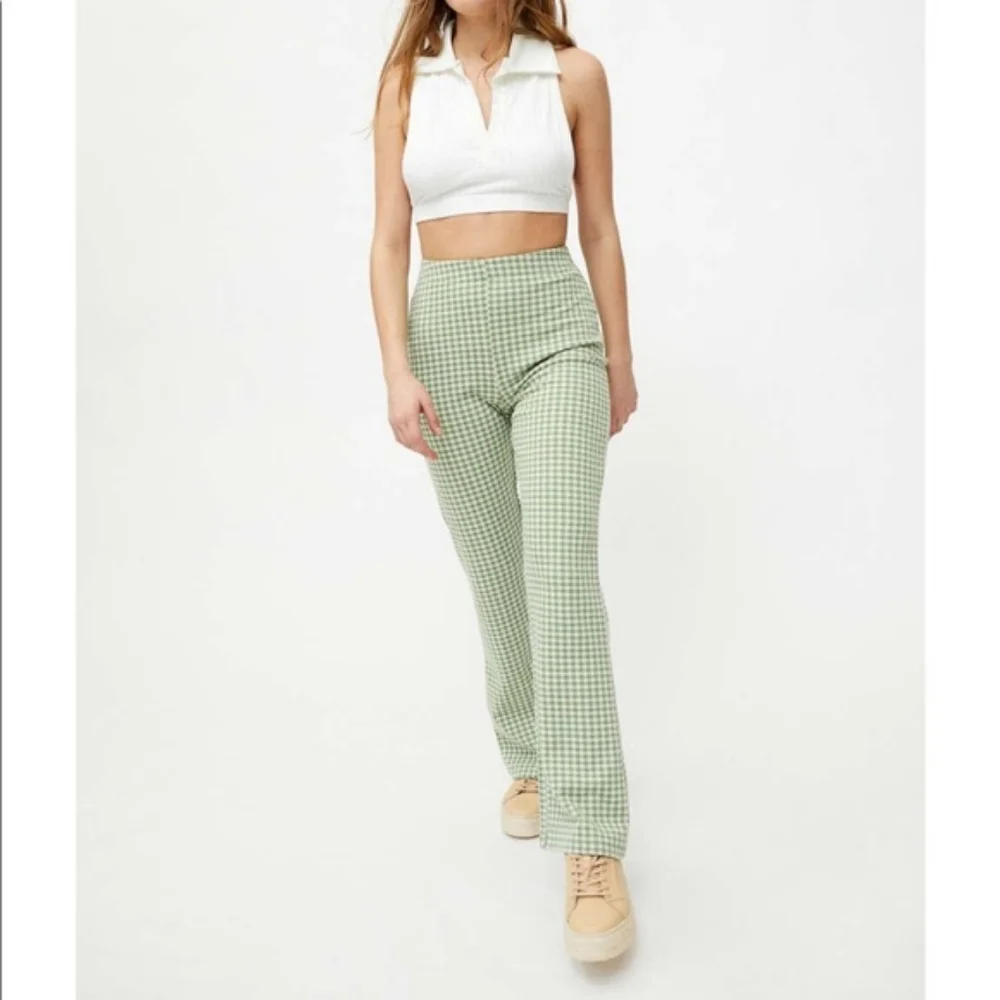 Urban Outfitters Naomi Flare Pants Green and White Checkered Size Small - Picture 1 of 6